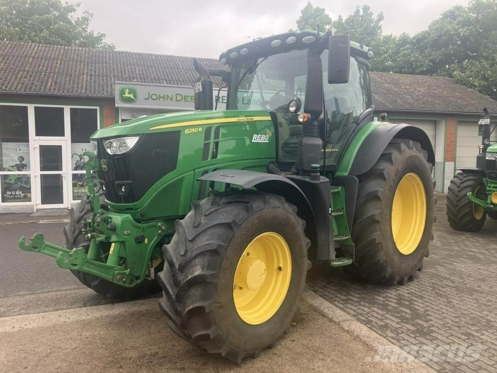 John Deere 6250R Traktorok