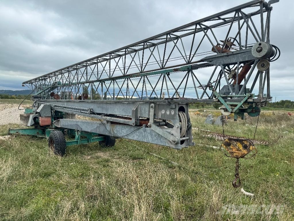 San Marco SMH 220 Önszerelő toronydaruk