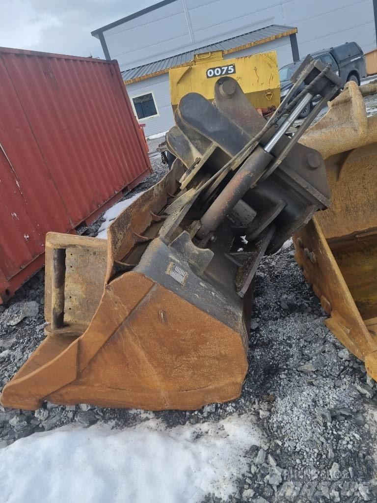 Komatsu HB 365 LC Lánctalpas kotrók
