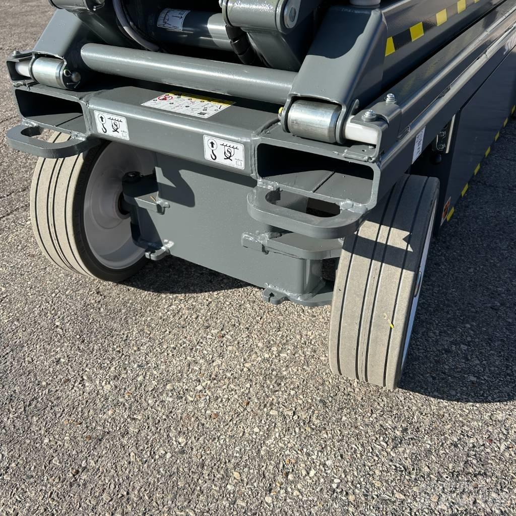 SkyJack SJ 3226 Ollós emelők