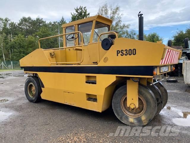 CAT PS 300 Pneumatikus kerekes hengerek
