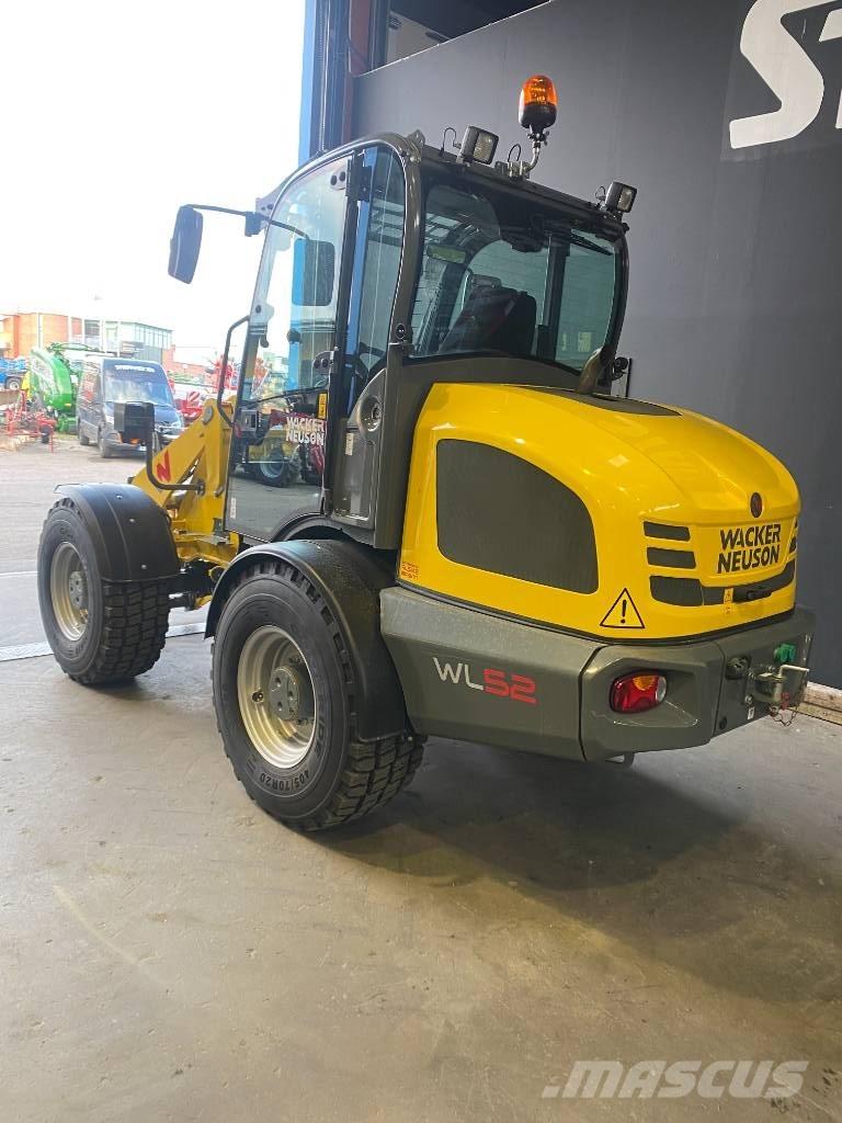 Wacker Neuson WL 52 Gumikerekes homlokrakodók