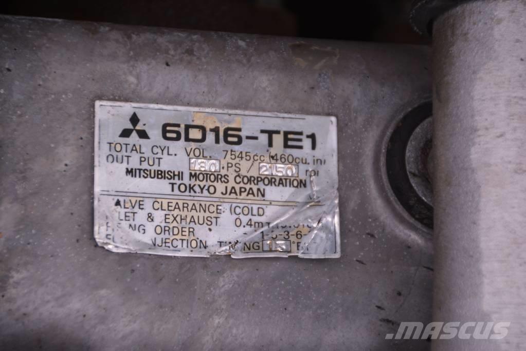 Kobelco BM 500 Lánctalpas daruk