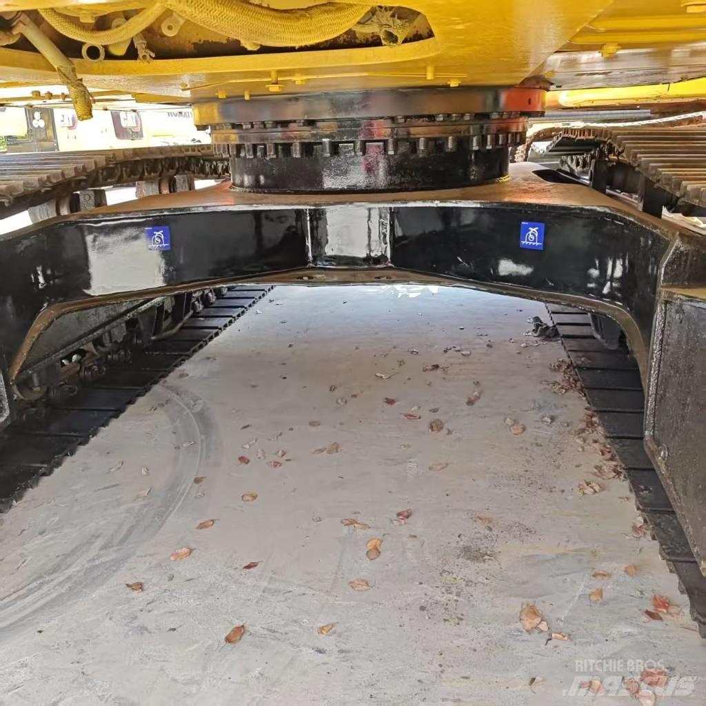 CAT 320 D Lánctalpas kotrók