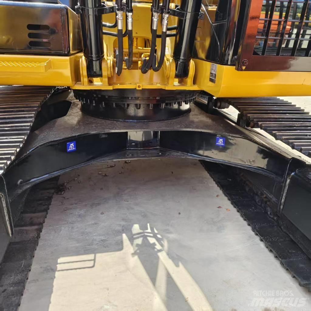 CAT 320 D Lánctalpas kotrók