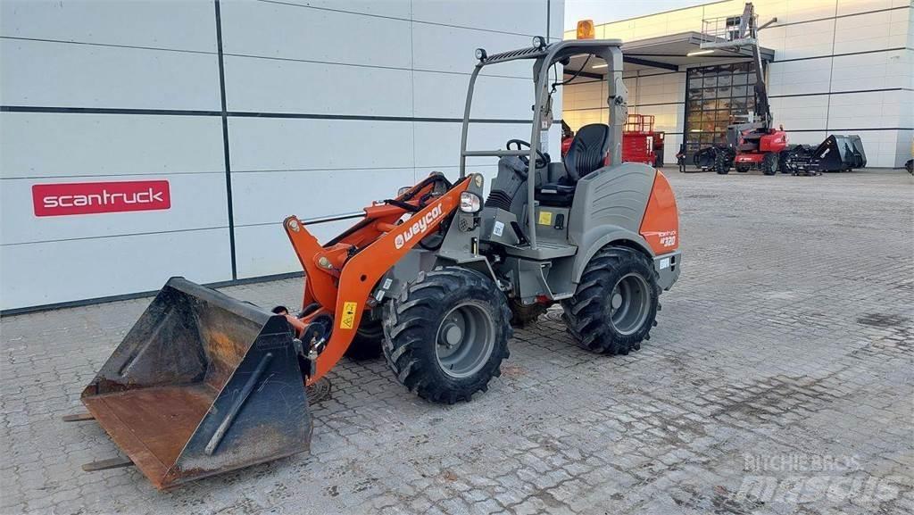 Weycor AR320 Agrar Univerzális rakodók