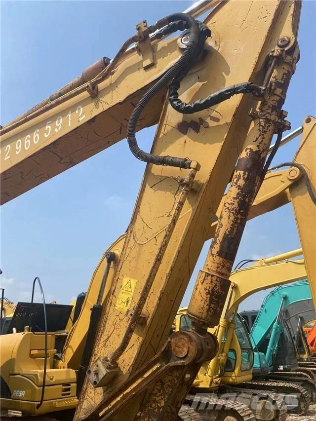CAT 313C Lánctalpas kotrók