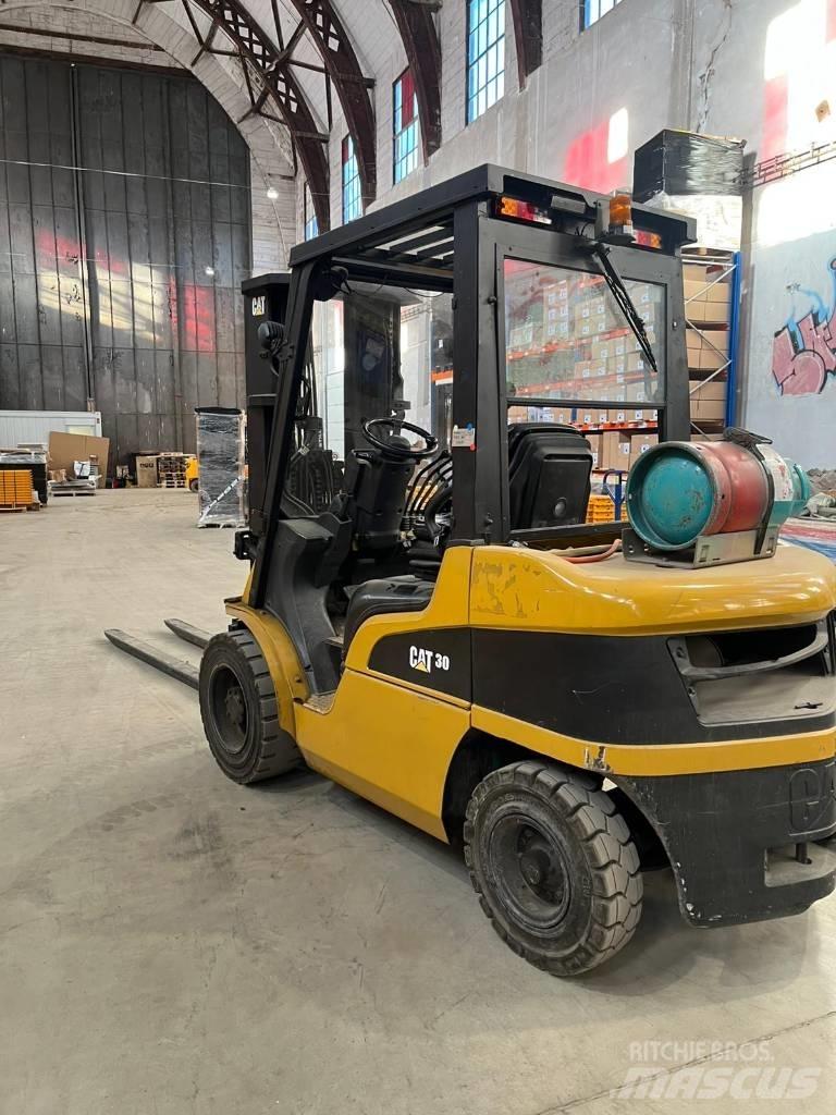 CAT CAT GP30N Gázüzemű targoncák