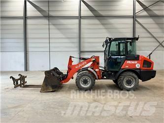 Kubota R 065 Gumikerekes homlokrakodók