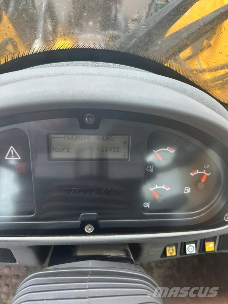 Volvo L 110 E Gumikerekes homlokrakodók