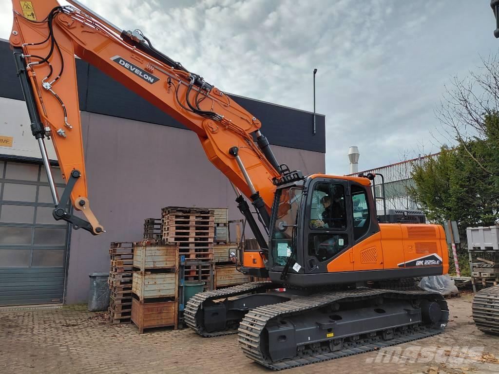 Doosan DX225LC-7 Lánctalpas kotrók