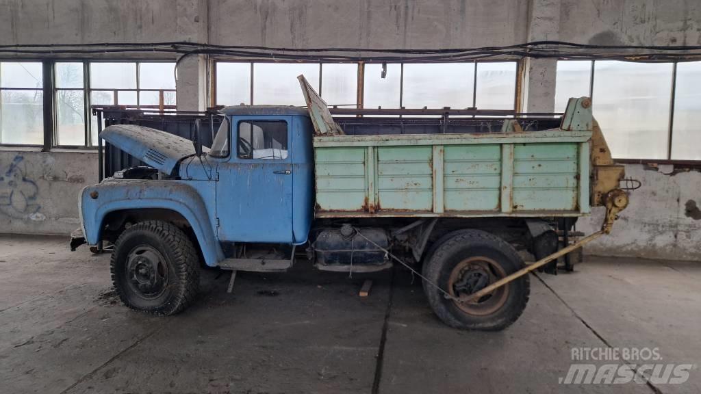 ZIL 496210 Billenő teherautók