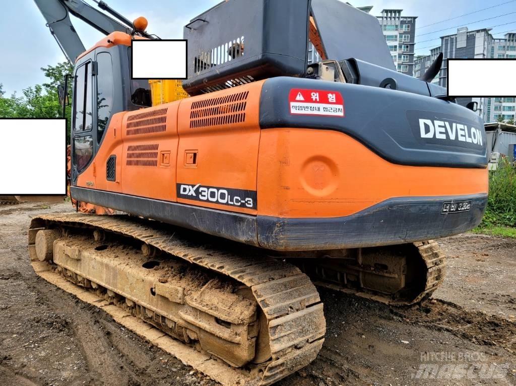 Doosan DX 300 LCA Lánctalpas kotrók