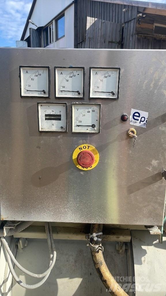  Fors Ford 100kW Dízel áramfejlesztők
