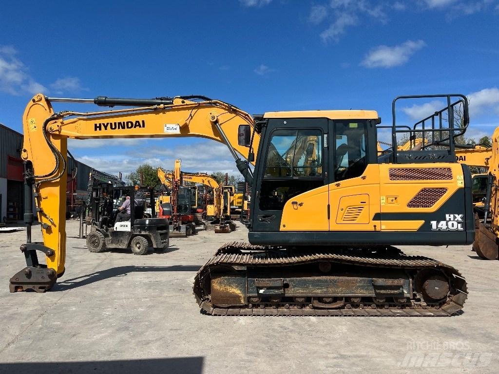 Hyundai HX140L Lánctalpas kotrók
