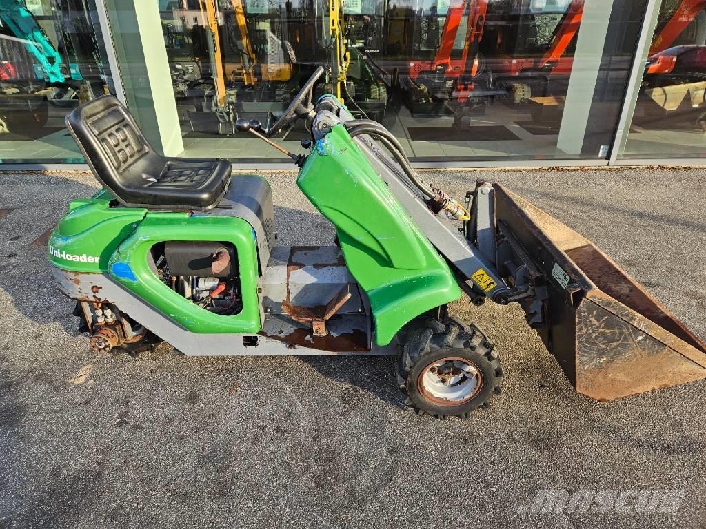 Uni loader 50dy-h Gumikerekes homlokrakodók