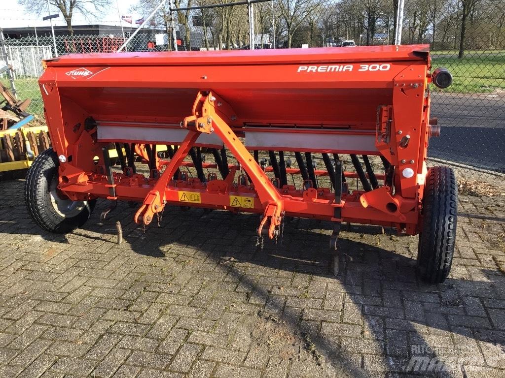 Kuhn Premia 300 Sorvetőgép