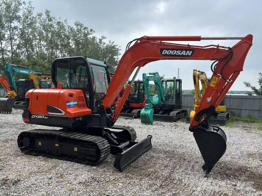 Doosan DX 60 Mini kotrók < 7t