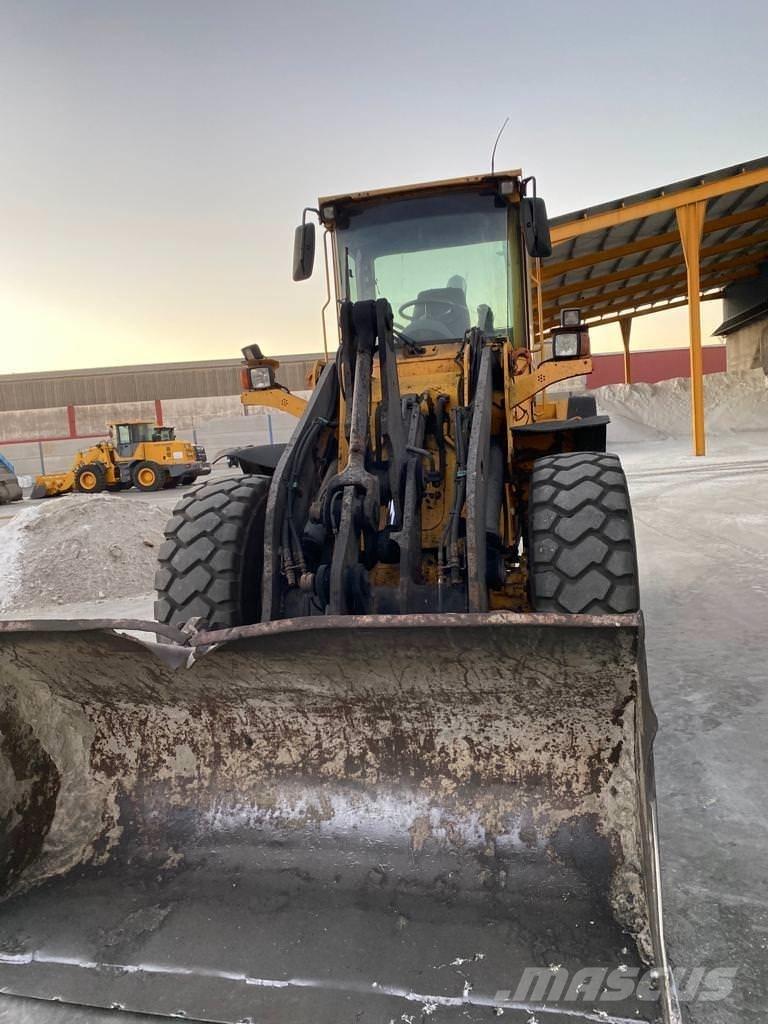 Volvo L 90 E Gumikerekes homlokrakodók