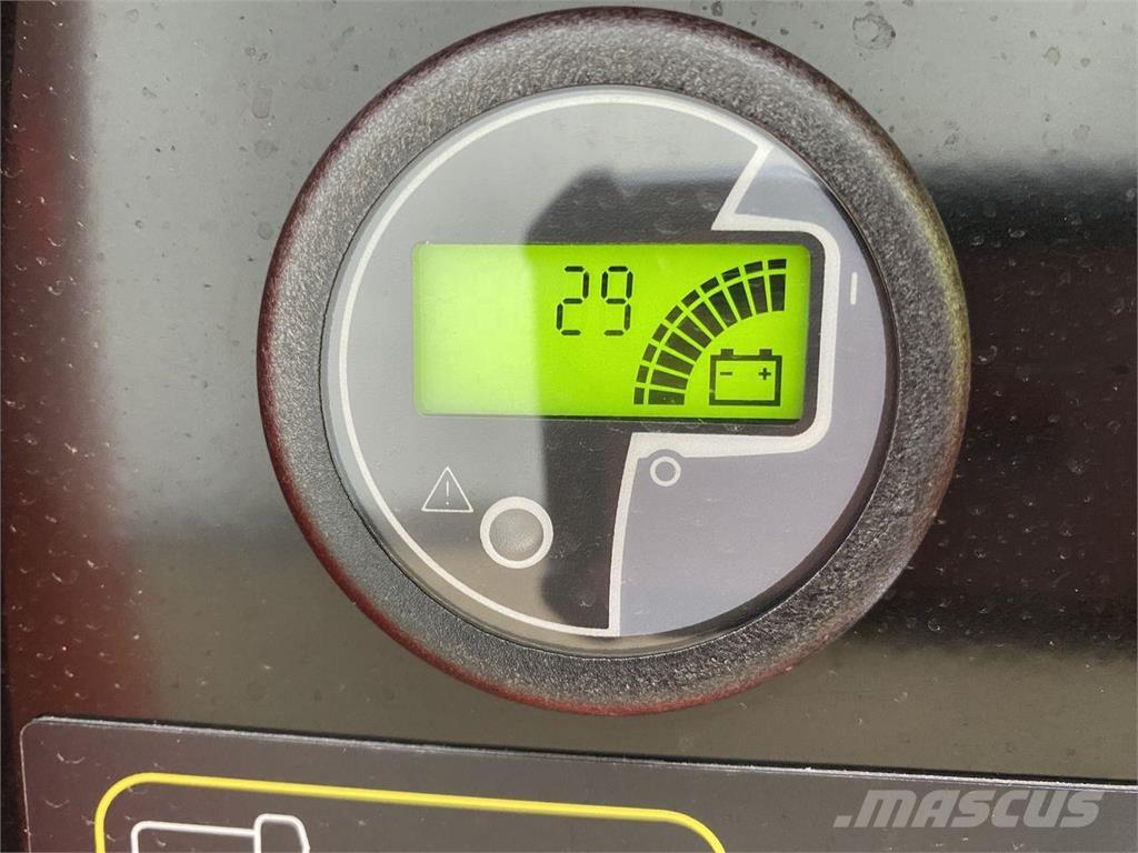 Manitou 100VJR Személyemelők