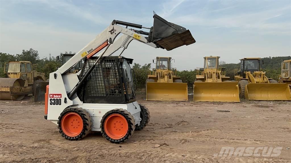 Bobcat S 300 Kompaktrakodók