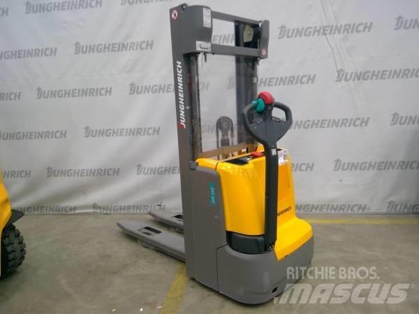 Jungheinrich EJC 112 Gyalogkíséretű targonca