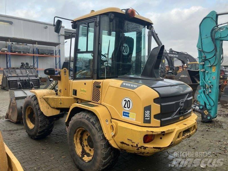 Volvo L 35 G Gumikerekes homlokrakodók