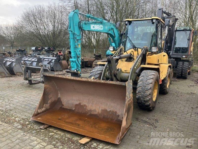 Volvo L 35 G Gumikerekes homlokrakodók