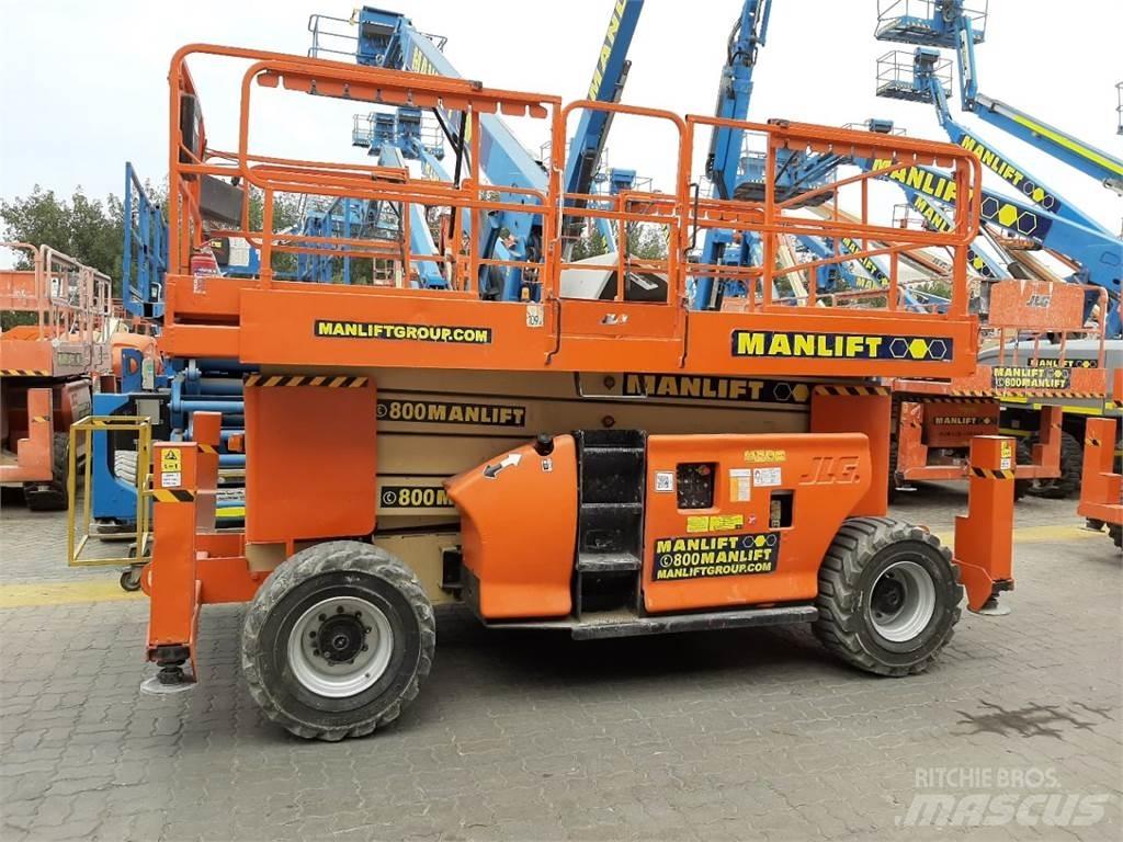 JLG 4394RT Ollós emelők