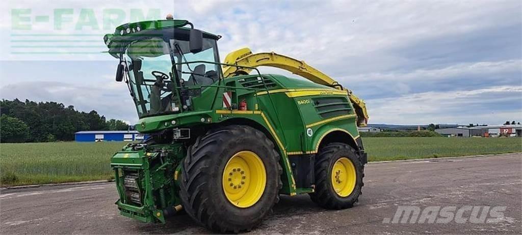 John Deere 8400 Önjáró szecskázók