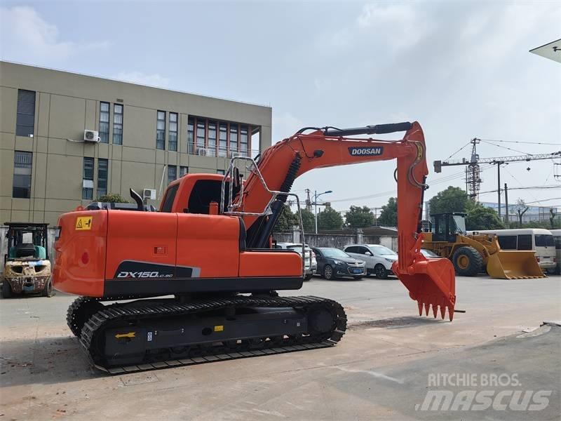 Doosan 150 Lánctalpas kotrók