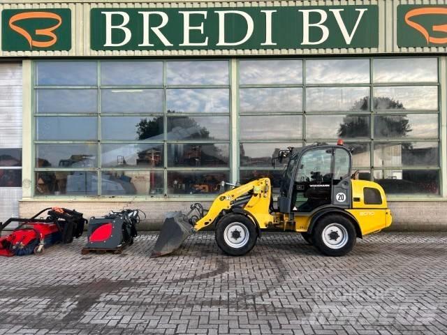 Weidemann 2070CX50 Gumikerekes homlokrakodók