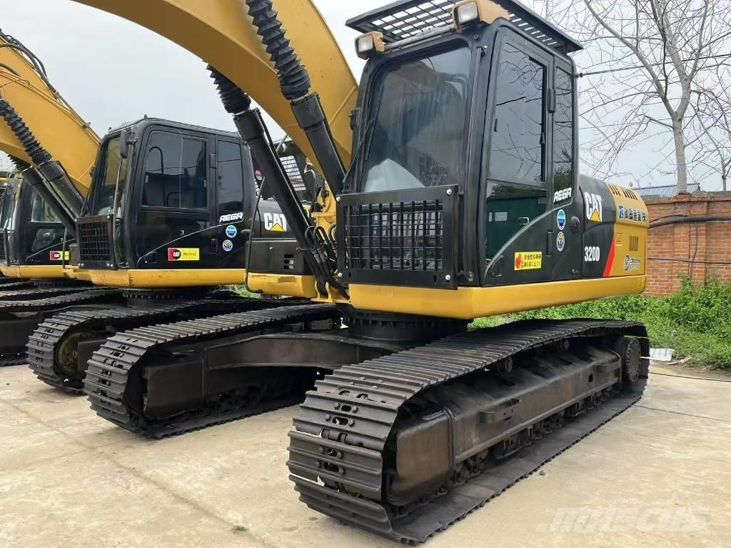 CAT 320 D Lánctalpas kotrók