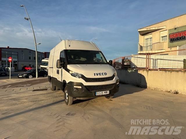 Iveco 35C 12 Transporterek