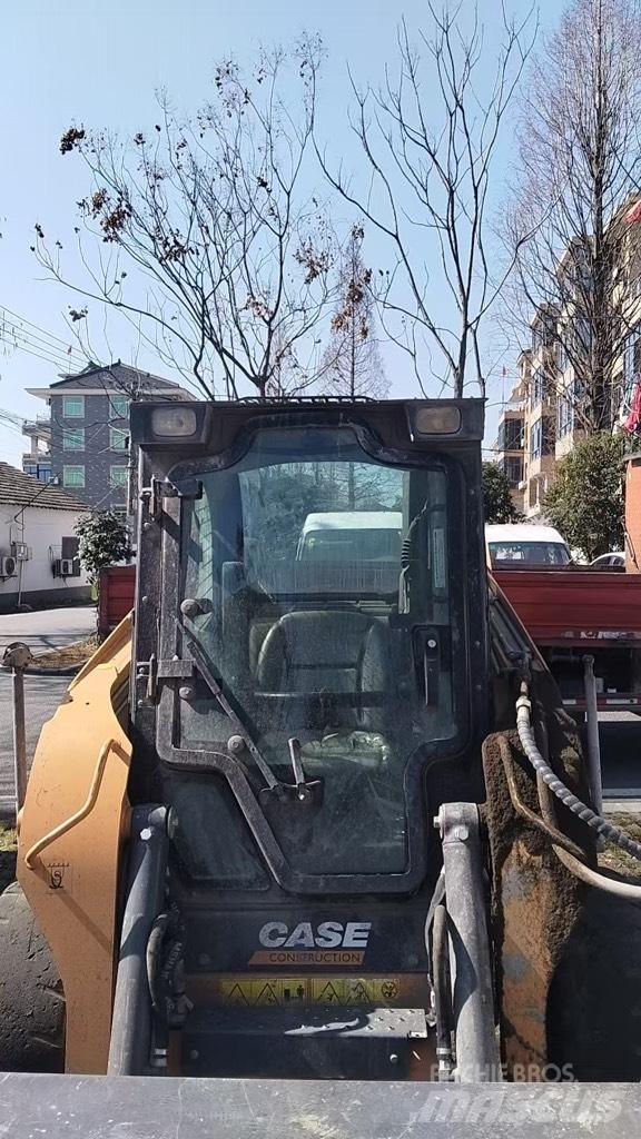 CASE SR 250 Kompaktrakodók