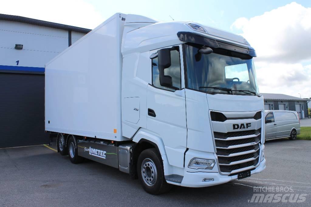 DAF XG 530 FAN Dobozos teherautók