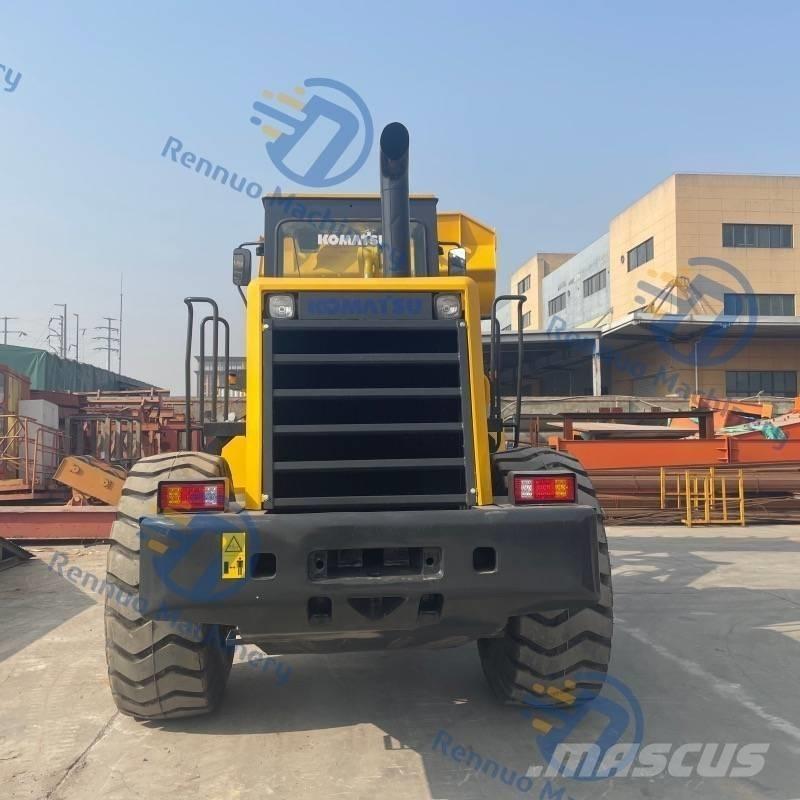 Komatsu WA380 Gumikerekes homlokrakodók