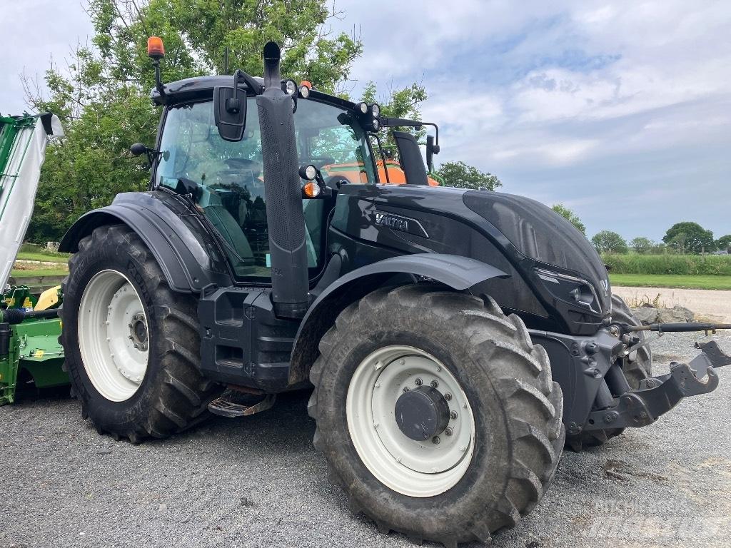 Valtra T 154 V Traktorok