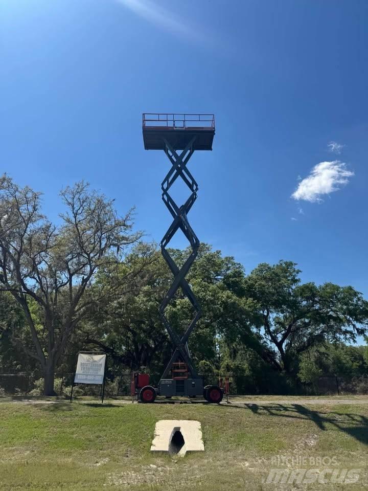 SkyJack SJ 9250 RT Ollós emelők
