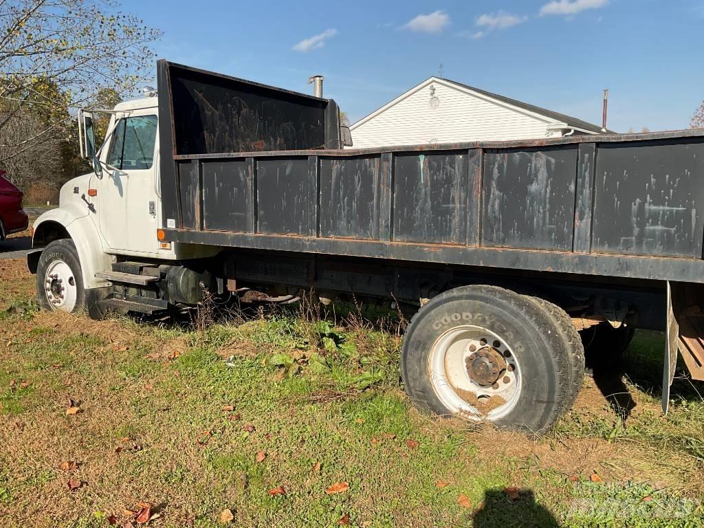 International 4900 Billenő teherautók