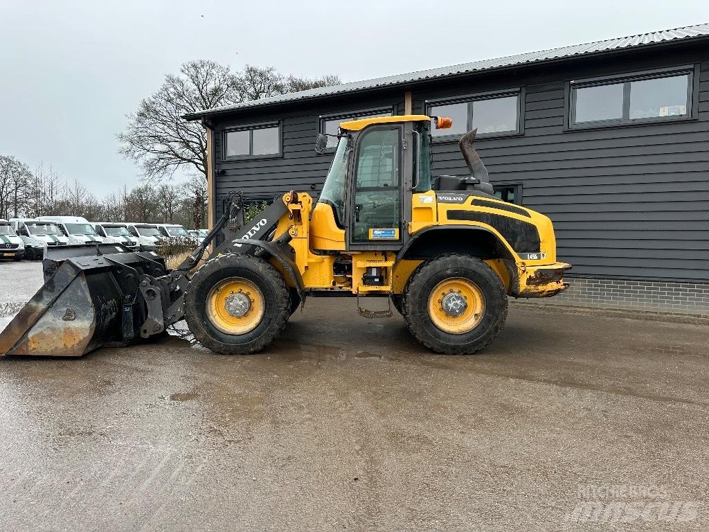 Volvo L45G Gumikerekes homlokrakodók