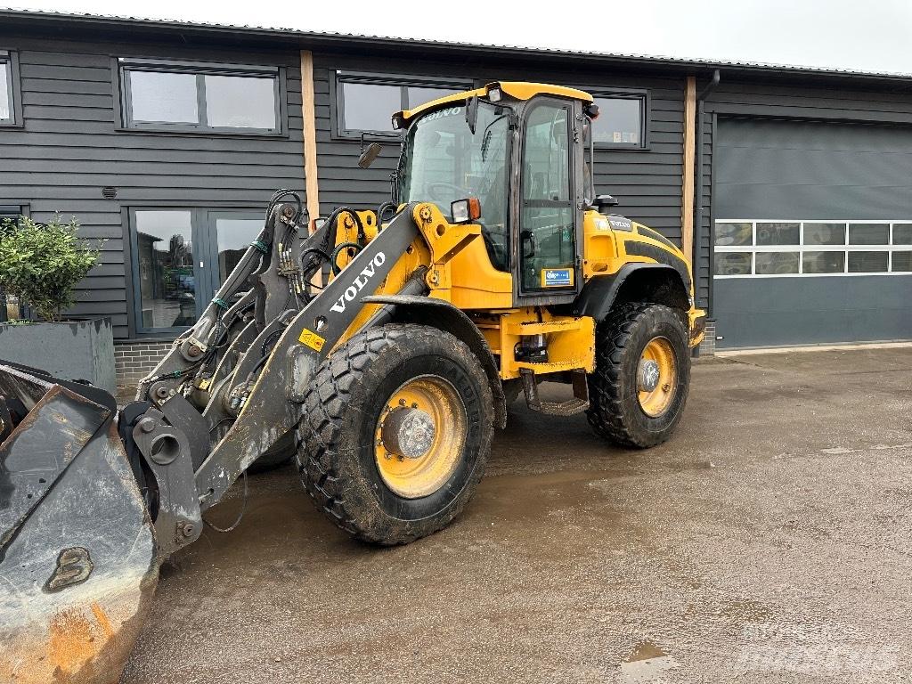 Volvo L45G Gumikerekes homlokrakodók