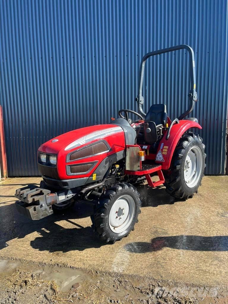 McCormick X10.30M Kompakt traktorok