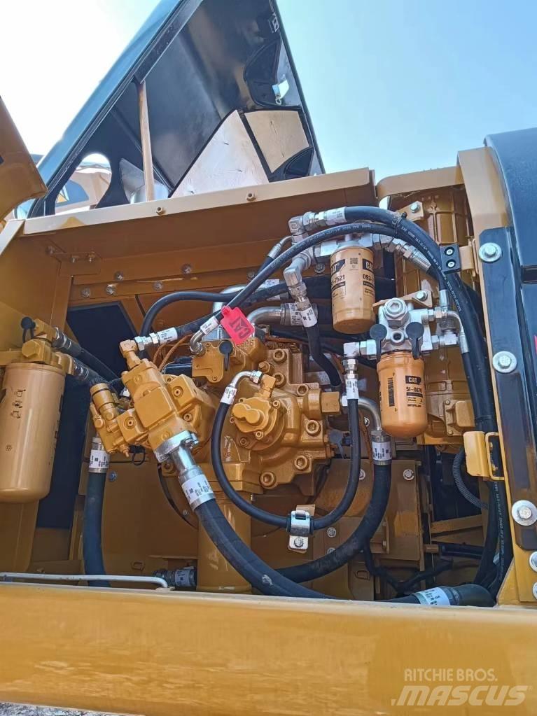 CAT CAT336D2 Lánctalpas kotrók