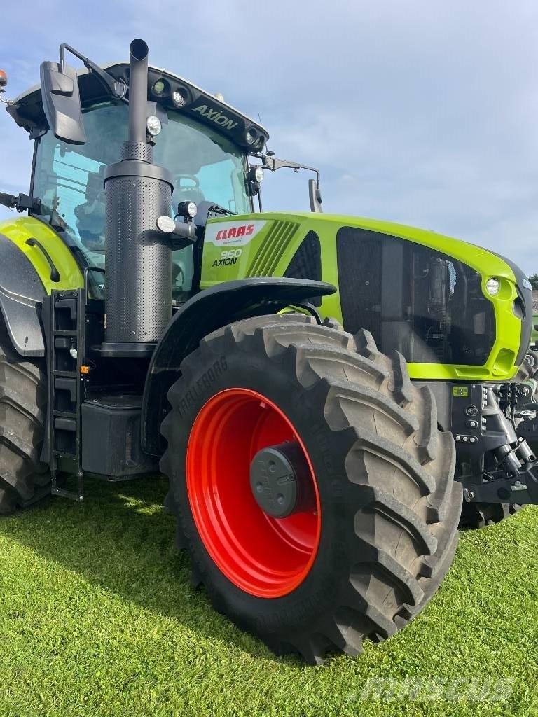 CLAAS Axion 960 Traktorok