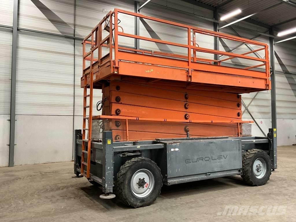 JLG 245-25 Ollós emelők