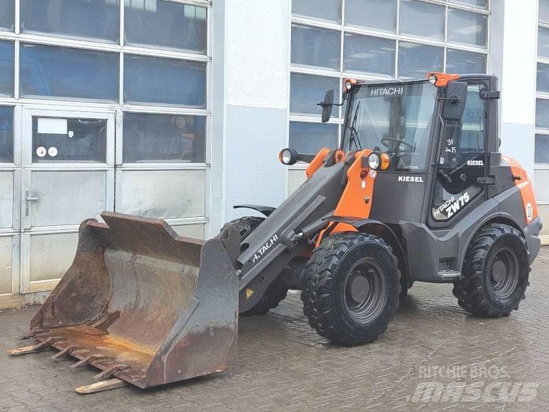 Hitachi ZW 75-6 Kompaktrakodók