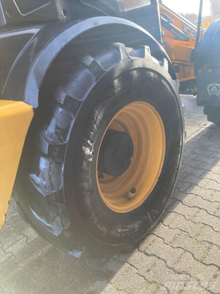 JCB TM 310 S Teleszkópos mezőgazdasági rakodók