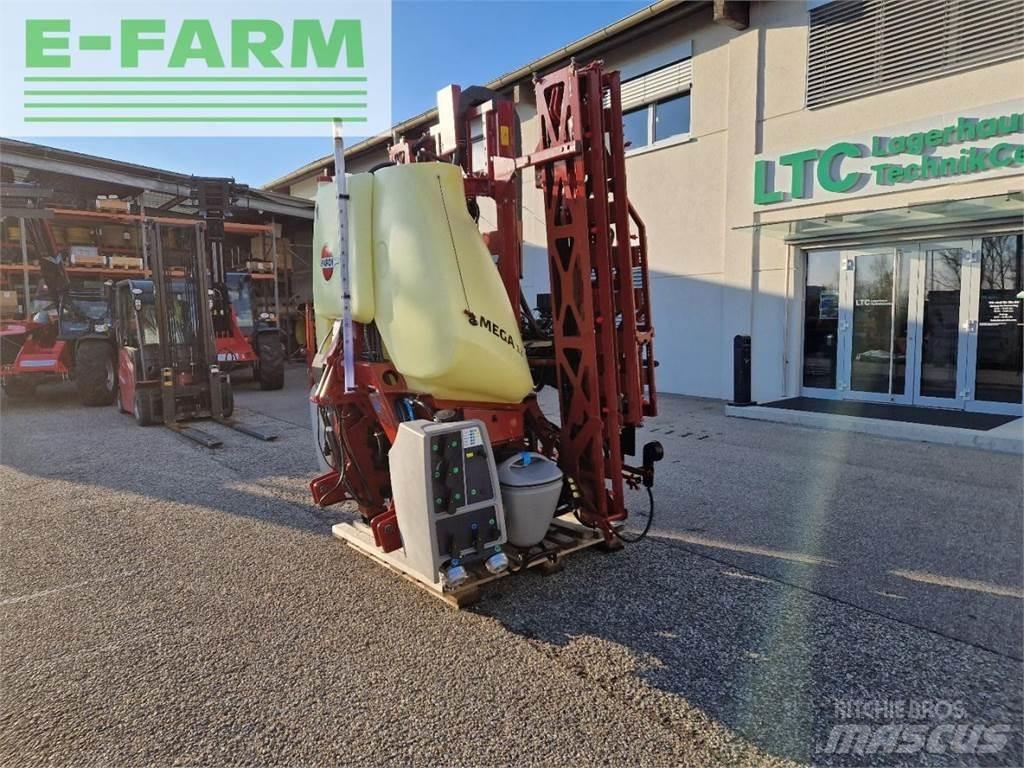 Hardi Mega 12 Vontatott trágyaszórók