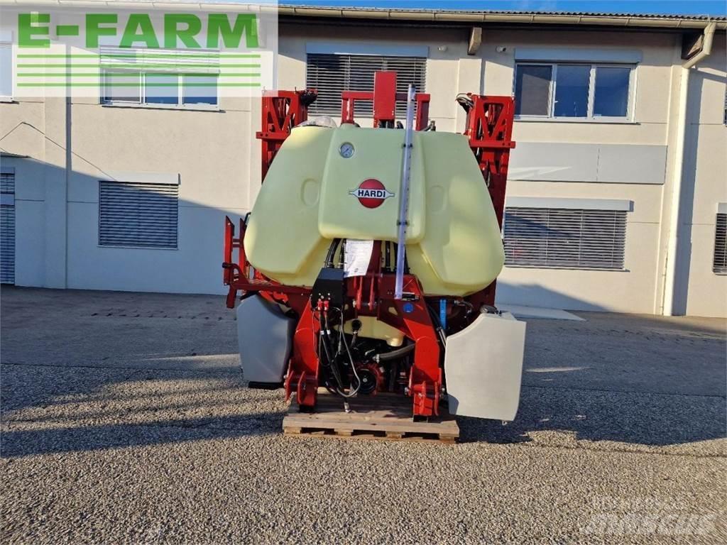 Hardi Mega 12 Vontatott trágyaszórók